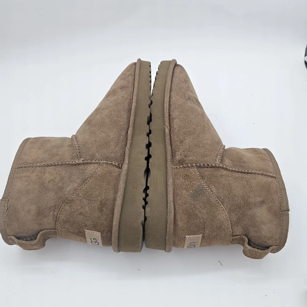 UGG Classic Mini II Boots Chestnut Tan Size 10 Preowned - Picture 12 of 14